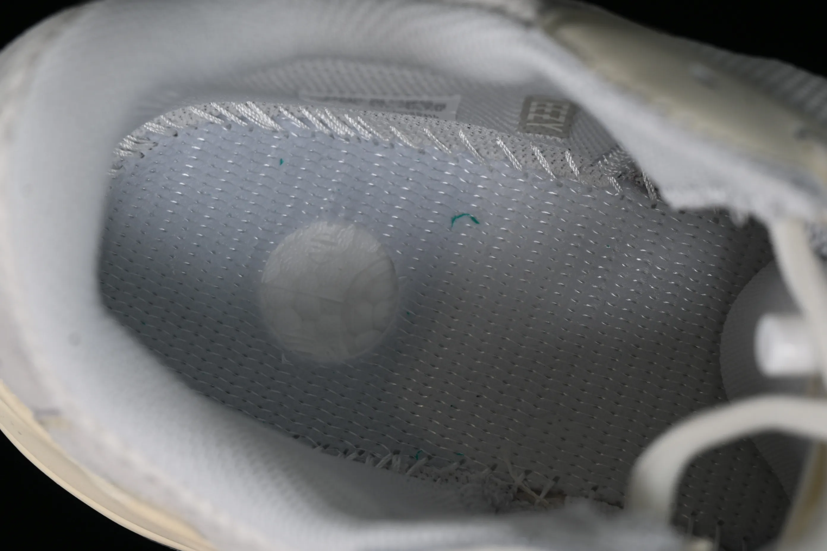 All Categories Ad Yeezy Coconut Series G Version Ad Yeezy Boost 700 "Analog" EG7596 Kanye Coconut 700 3M Reflective Running Shoes